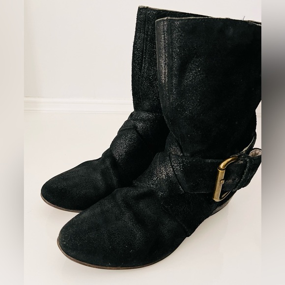 Black Shimmer Dance boots , some luxury markings says something but unsure - Picture 2 of 8